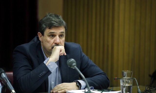 Προς αναζήτηση νέας λύσης για ιδιοκτησιακό και ωράριο των φαρμακείων