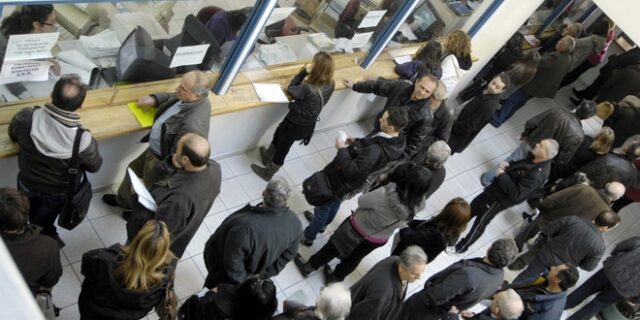 Αύξηση των κατασχέσεων για χρέη προς το Δημόσιο