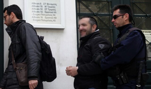 Στη φυλακή ο 42χρονος χρυσαυγίτης για τον ξυλοδαρμό του φοιτητή