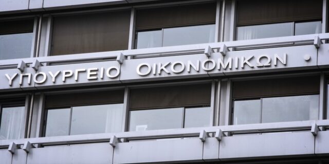 Φρένο στη φοροδιαφυγή. Μπαίνει νέος μηχανισμός στις ταμειακές μηχανές