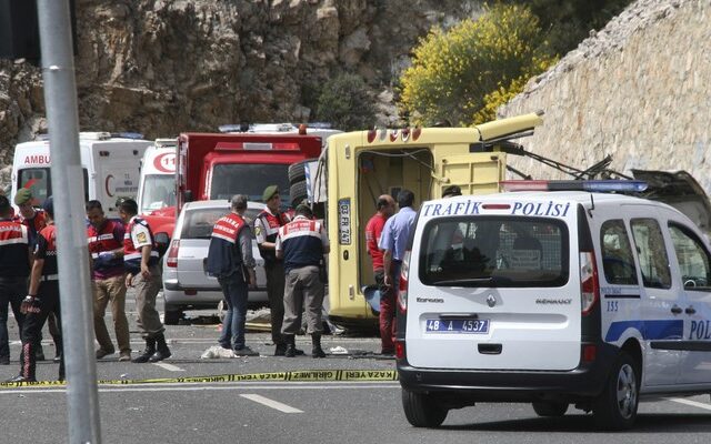 Τουρκία: 23 νεκροί από πτώση λεωφορείου σε γκρεμό