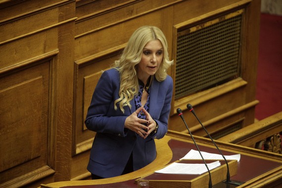 Αραμπατζή: Τραγικό λάθος ο Ειδικός Φόρος στο κρασί