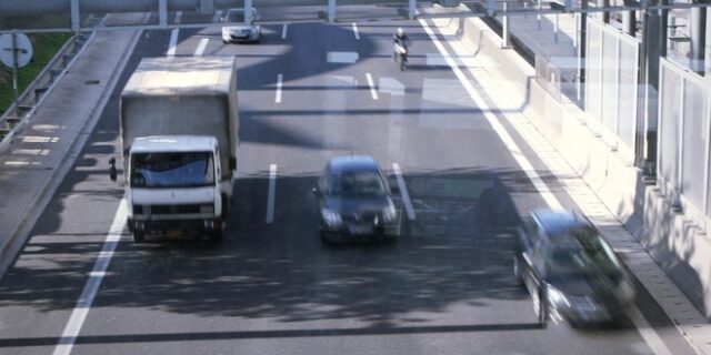 Ένοπλοι άρπαξαν χρηματοκιβώτιο της Αττικής Οδού