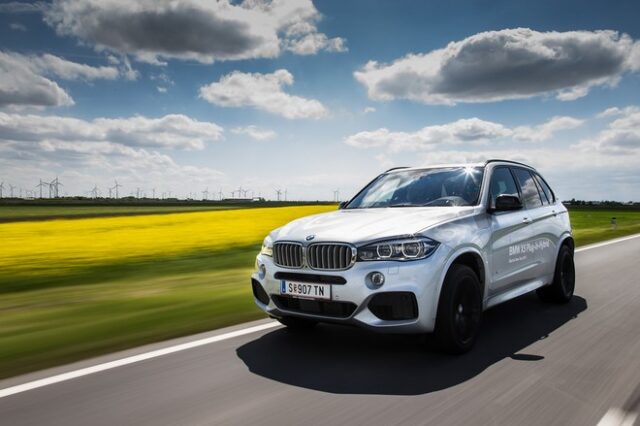 Η στροφή της BMW στην ηλεκτροκίνηση