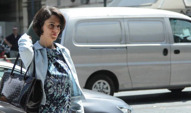 Τα μέτρα είναι σκληρά και ‘φιλελέ’. Έχετε άλλη πρόταση;