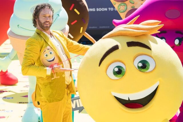 Τα emoji, ο έλεγχος και η πρώτη γιούχα των φετινών Καννών
