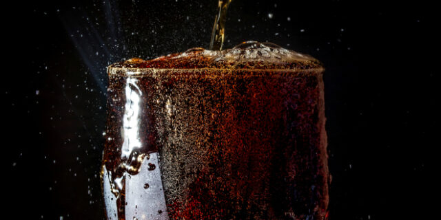 Η μάχη των Cola τώρα αρχίζει στην Ελλάδα