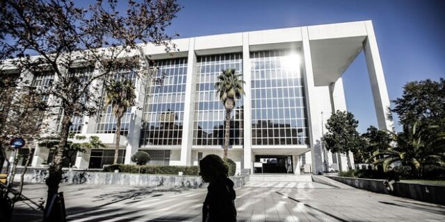 Εισαγγελέας για το παράνομο στοίχημα