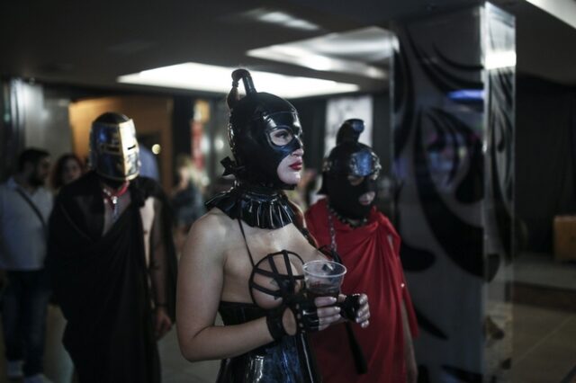 Όσα είδε ο φωτογραφικός φακός στo Erotic Art Festival