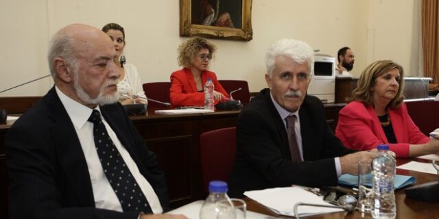 Διαβεβαιώσεις ΕΣΡ στη Βουλή ότι ο διαγωνισμός θα γίνει ‘το ταχύτερο δυνατό’