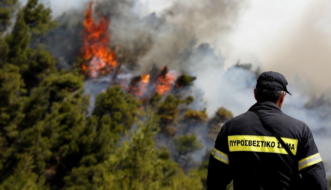 Σε εξέλιξη φωτιά στον Αποκόρωνα Χανίων