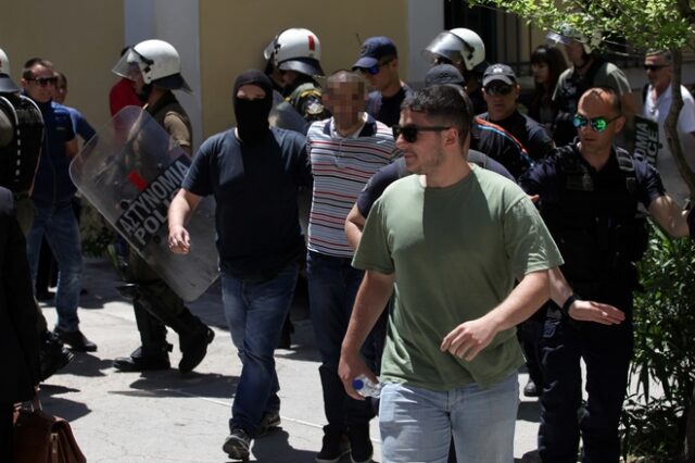 Στον ανακριτή για τη ληστεία χρηματαποστολής