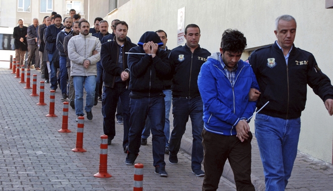 Τουρκία: Σύλληψη 228 ανθρώπων για δεσμούς με τον Γκιουλέν