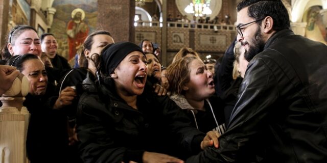 ISIS: Καλεί τους μουσουλμάνους της Αιγύπτου να αποφεύγουν χριστιανικές συγκεντρώσεις