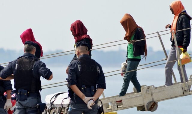 Σάλος από δήλωση Ιταλίδας βουλευτή: ‘Πιο μισητός ο βιασμός από πρόσφυγα’