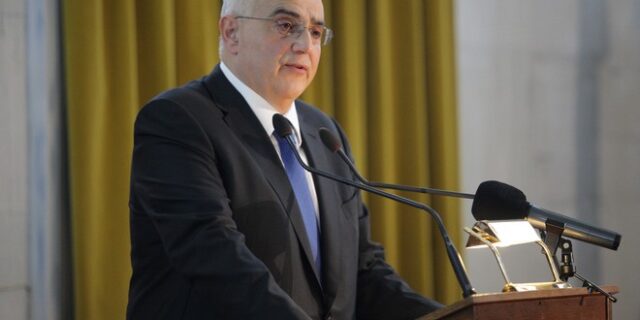 Καραμούζης: Κλείνει ο κύκλος της στασιμότητας και της ανησυχίας
