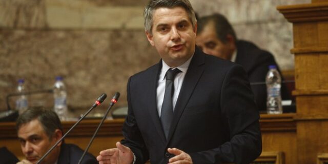 Κωνσταντινόπουλος στο Ραδιόφωνο 24/7: Να υπάρξει εθνική ομάδα διαπραγμάτευσης