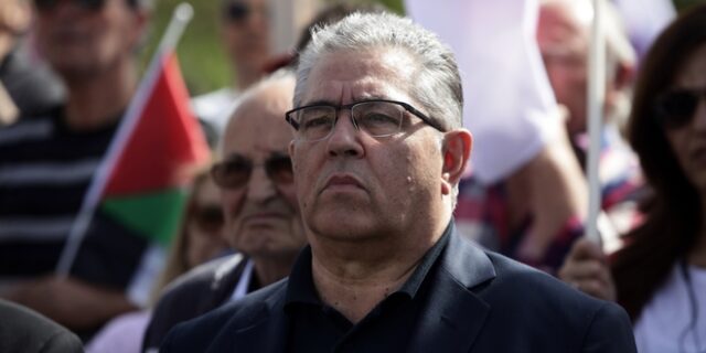 Κουτσούμπας: Να πεταχτούν τα μνημόνια στο ‘καλάθι’ της ιστορίας