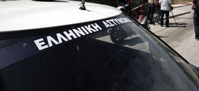 Βίντεο – σοκ: Άγριος ξυλοδαρμός 14χρονης από τον πατέρα της