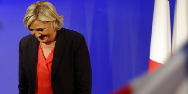 Συγχαρητήρια από Λεπέν: Αρχίζει εκστρατεία για τις βουλευτικές εκλογές