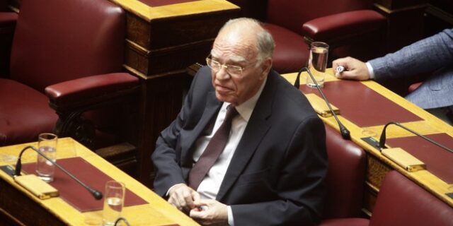 Βουλή: Απορρίφθηκε αίτημα άρσης ασυλίας του Βασίλη Λεβέντη