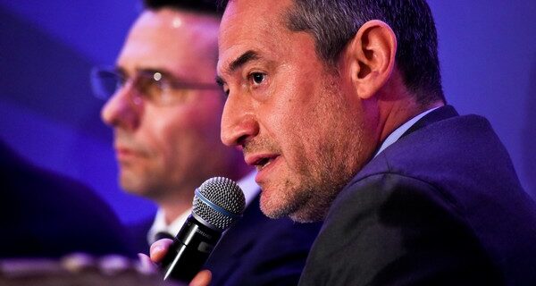 Δ. Μάρης στη διάσκεψη της ΕΕΝΕ: Το δίλημμα δεν είναι μεταξύ αριστεράς και δεξιάς, αλλά μεταξύ παλιού και νέου