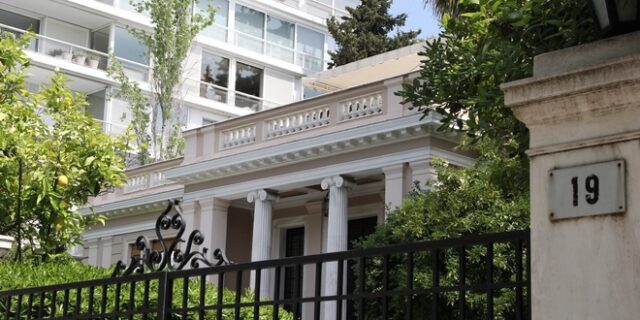 Μαξίμου: Θετικά μέτρα 7,5 δισ. το 2021