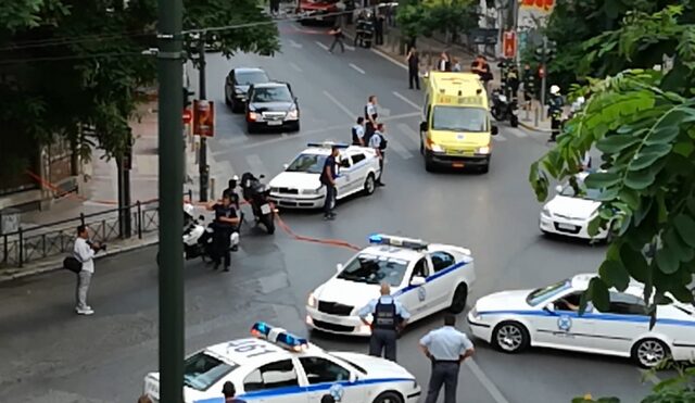 Βίντεο ντοκουμέντο: Η στιγμή της μεταφοράς του Λουκά Παπαδήμου