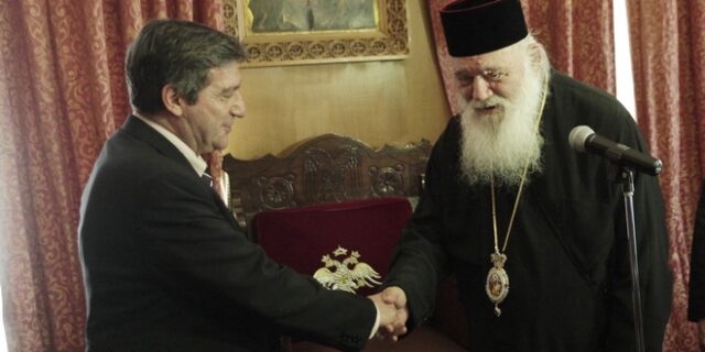 Δήμος Αθηναίων: Μνημόνιο συνεργασίας για κοινές δράσεις με την Αρχιεπισκοπή Αθηνών