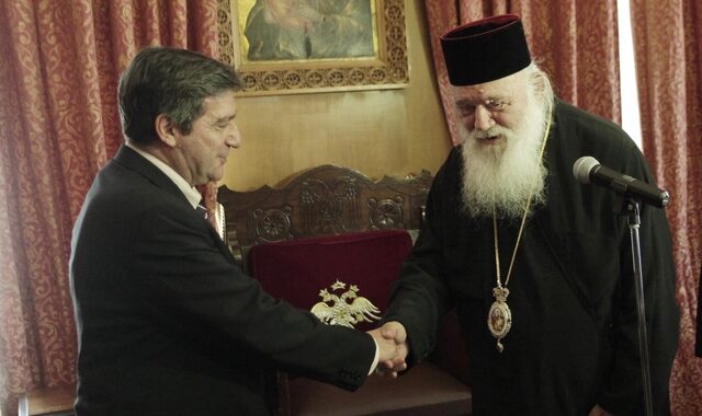 Δήμος Αθηναίων: Μνημόνιο συνεργασίας για κοινές δράσεις με την Αρχιεπισκοπή Αθηνών