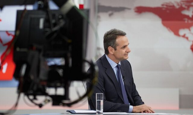 Μητσοτάκης: Μάνα είναι μόνο μια και είναι πάντα μαζί μας