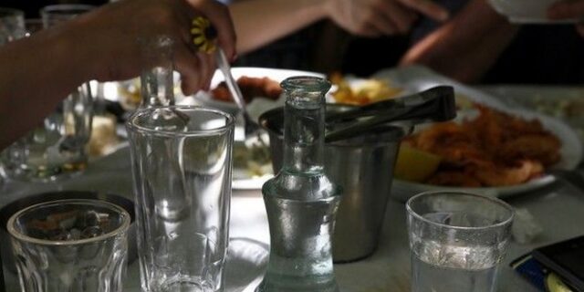 Τσίπουρο: Πως κατατρόπωσε το ούζο και έριξε από τον θρόνο του το ουίσκι