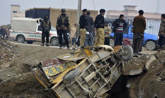 Πακιστάν: Τουλάχιστον ένας νεκρός και 17 τραυματίες από πυρά στη συνοριακή γραμμή