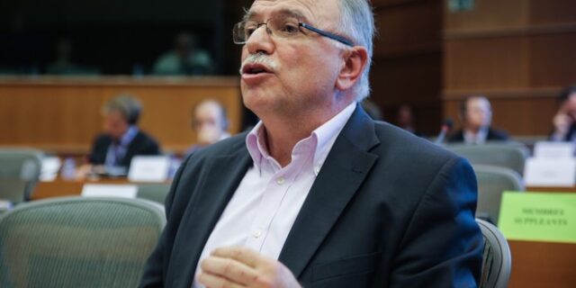 Παπαδημούλης στο Ραδιόφωνο 24/7: Δεν θα μας λύσουν τα προβλήματα μας οι ξένοι