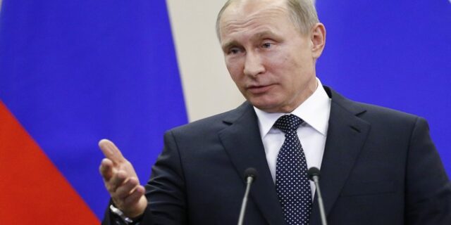 Πούτιν: Νέες πληροφορίες για το σοβιετικό παρελθόν του