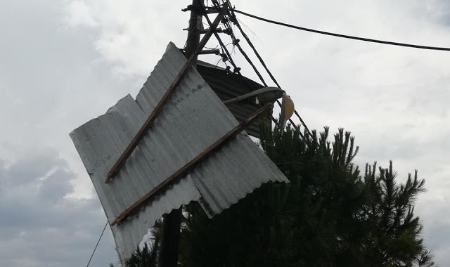 Βίντεο: Ανεμοστρόβιλος χτύπησε χωριά της Κρήτης