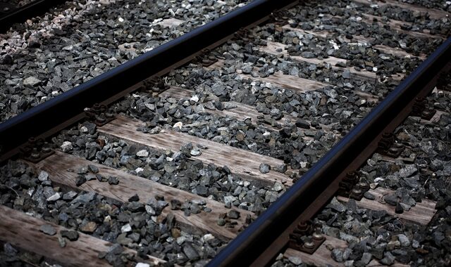 Αναστέλλει τις κινητοποιήσεις η Πανελλήνια Ομοσπονδία Σιδηροδρομικών