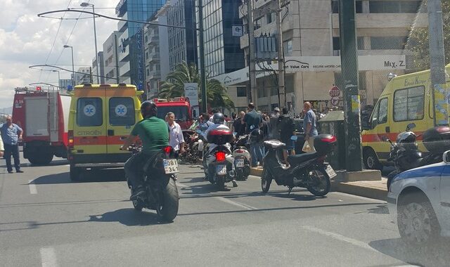 Σφοδρό τροχαίο με έναν νεκρό στη Συγγρού. ΙΧ έπεσε σε κολόνα
