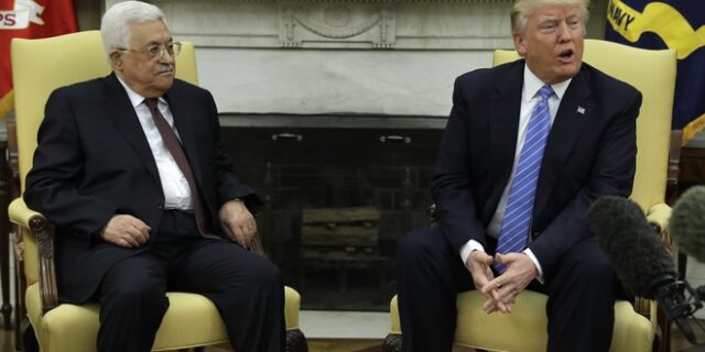 Συνάντηση Ντόναλντ Τραμπ – Μαχμούτ Αμπάς στον Λευκό Οίκο