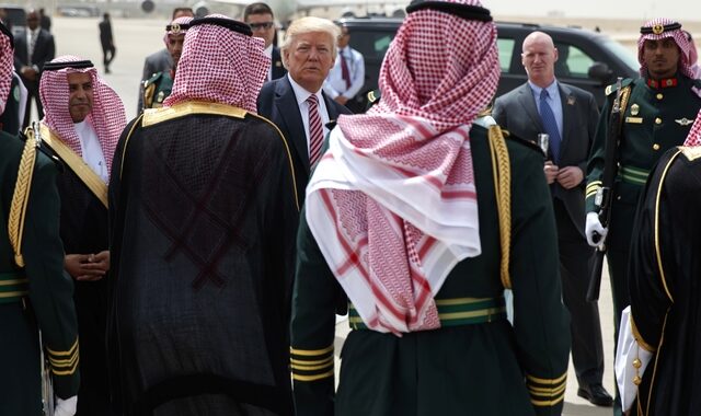 ΗΠΑ και Σαουδική Αραβία ‘χτυπούν’ την τρομοκρατία στη χρηματοδότηση
