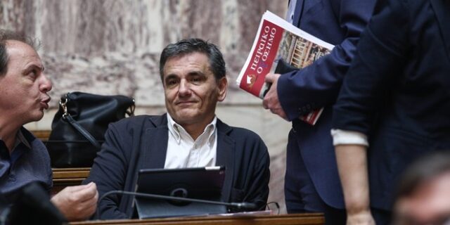 Τσακαλώτος: Αν πιάσουμε τους στόχους, θα δώσουμε 1.000 ευρώ σε κάθε Παοκτζή