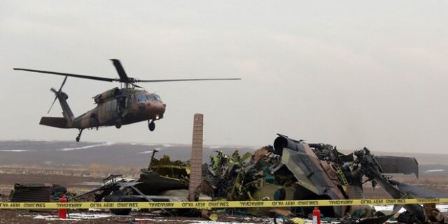 Τουρκία: 13 νεκροί από συντριβή στρατιωτικού ελικοπτέρου