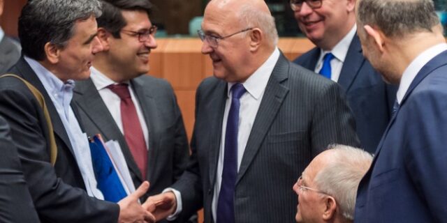 Eurogroup: Καυτοί διάλογοι, στοιχήματα και διαρροές