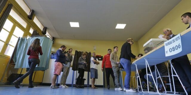 Στις κάλπες οι Γάλλοι