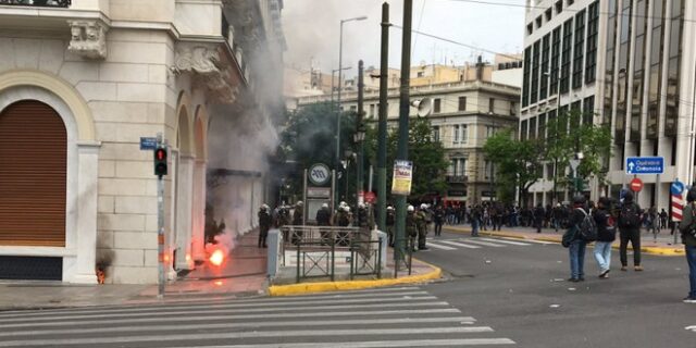 Γενική απεργία ΓΣΕΕ – ΑΔΕΔΥ:  Επεισόδια στο Σύνταγμα
