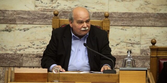 ‘Ναι’ ΣΥΡΙΖΑ – ΝΔ στην πρόταση Βούτση για φανερή εκλογή Προέδρου της Βουλής