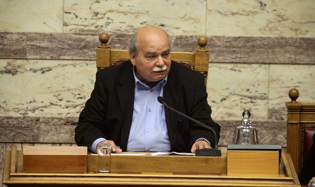 ‘Ναι’ ΣΥΡΙΖΑ – ΝΔ στην πρόταση Βούτση για φανερή εκλογή Προέδρου της Βουλής