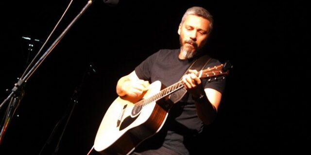 Αλκίνοος Ιωαννίδης: Η ζωή είναι τεράστια. Ας μην την καταναλώνουμε