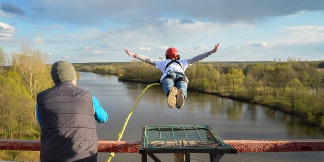Νεκρή 17χρονη σε bungee-jumping από τα ‘κακά’ αγγλικά του εκπαιδευτή