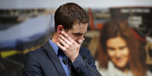 Σύζυγος Τζο Κοξ: Ισλαμιστές και ακροδεξιοί έχουν την ίδια ιδεολογία